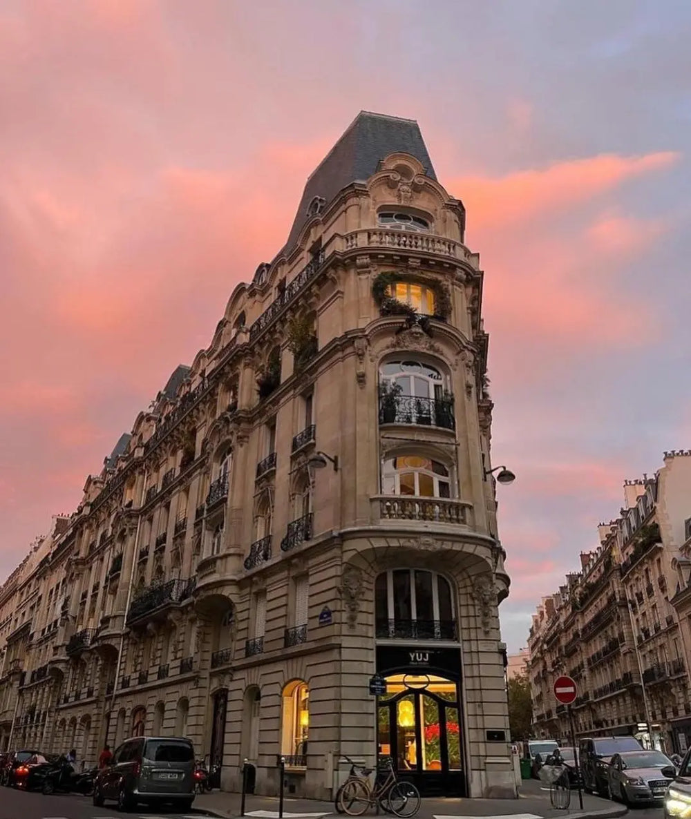 POSTS INSTAGRAM (YUJ Studios) YUJ Paris Store