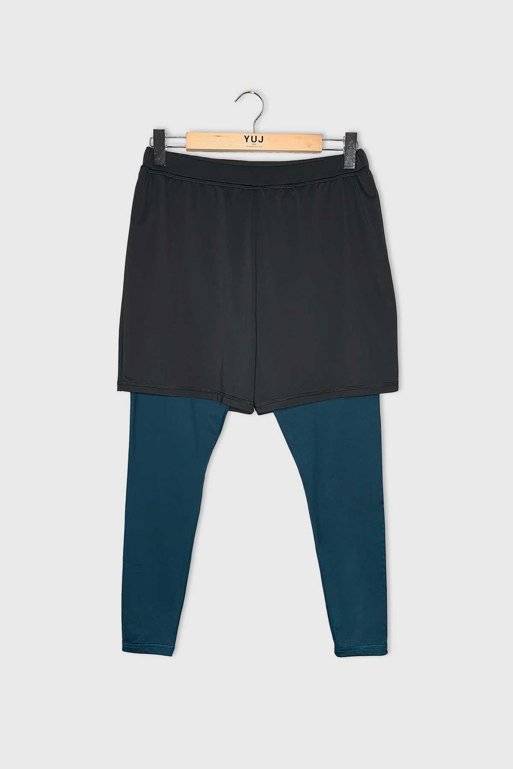 #384 - Legging/short en thermolactyl homme YUJ X DAMART  // Taille M YUJ - Maison de pleine conscience