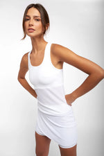 Camiseta de tirantes blanca con sujetador integrado YUJLAB YUJ - Mindfulness house