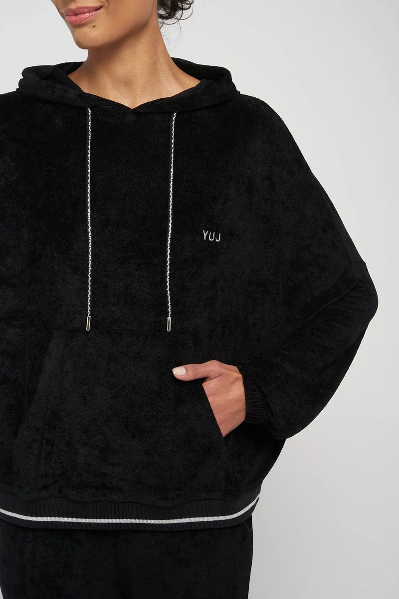 Sweat de yoga ANA Black YUJ - Maison de pleine conscience