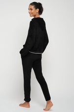 Sweat de yoga ANA Black YUJ - Maison de pleine conscience